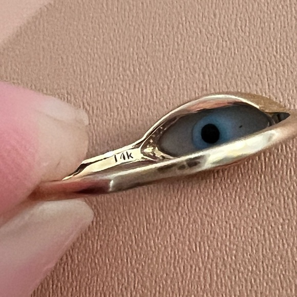 Mejuri evil eye ring - Picture 4 of 4